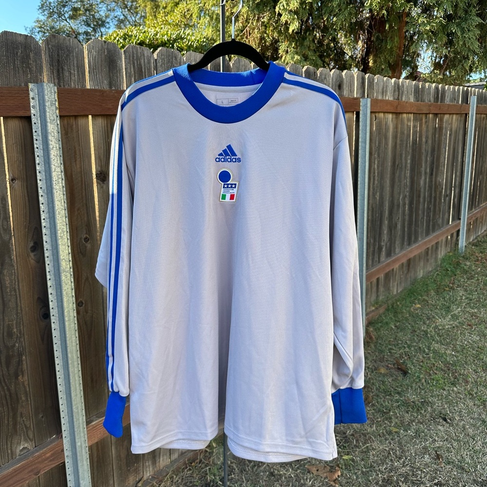 Adidas Italy Goalkeeper,Officially license,Training Jersey,Crew neck size large